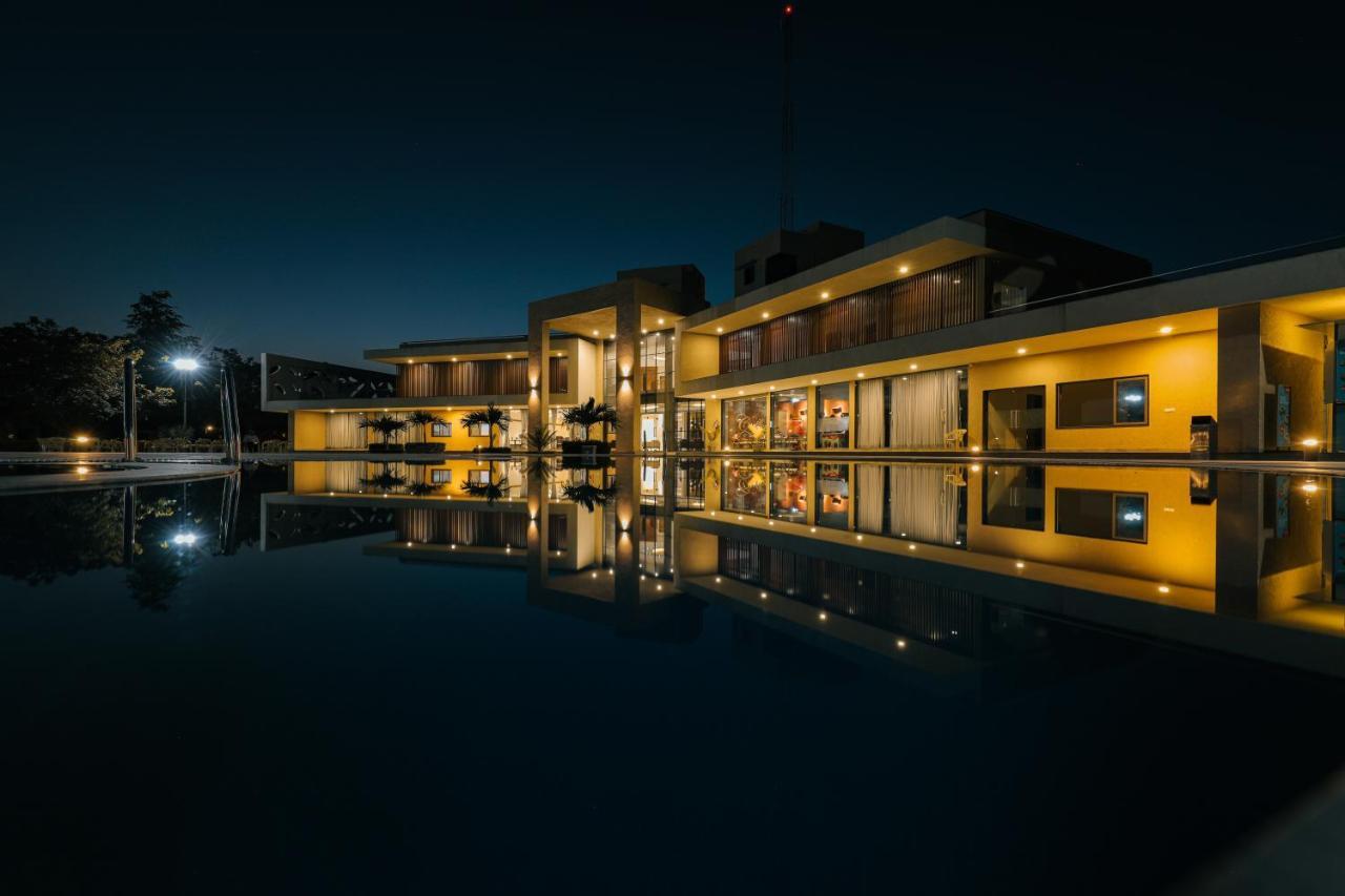 Hotel Club Heaven Palanpur Zewnętrze zdjęcie
