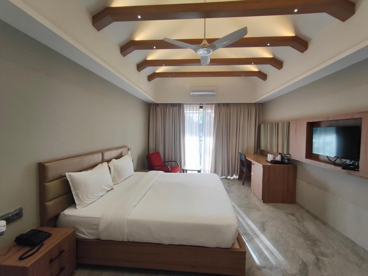 Hotel Club Heaven Palanpur Zewnętrze zdjęcie