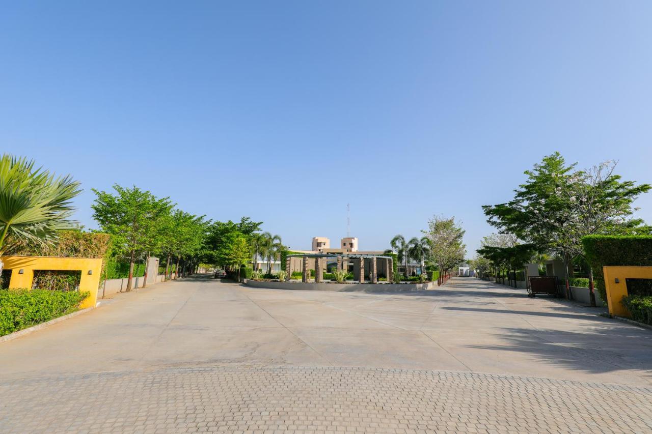 Hotel Club Heaven Palanpur Zewnętrze zdjęcie